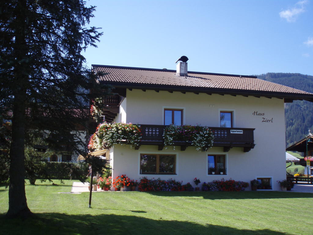 Ferienwohnungen - Haus Zierl ไรท์ บาย คิทซ์บูห์ ภายนอก รูปภาพ